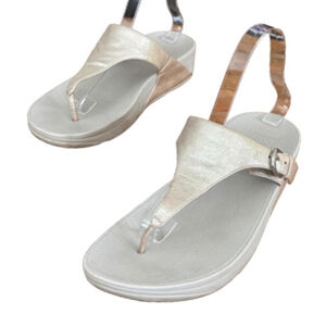 Fit Flop metallic gold platform flip flops SZ 9 beach coastal